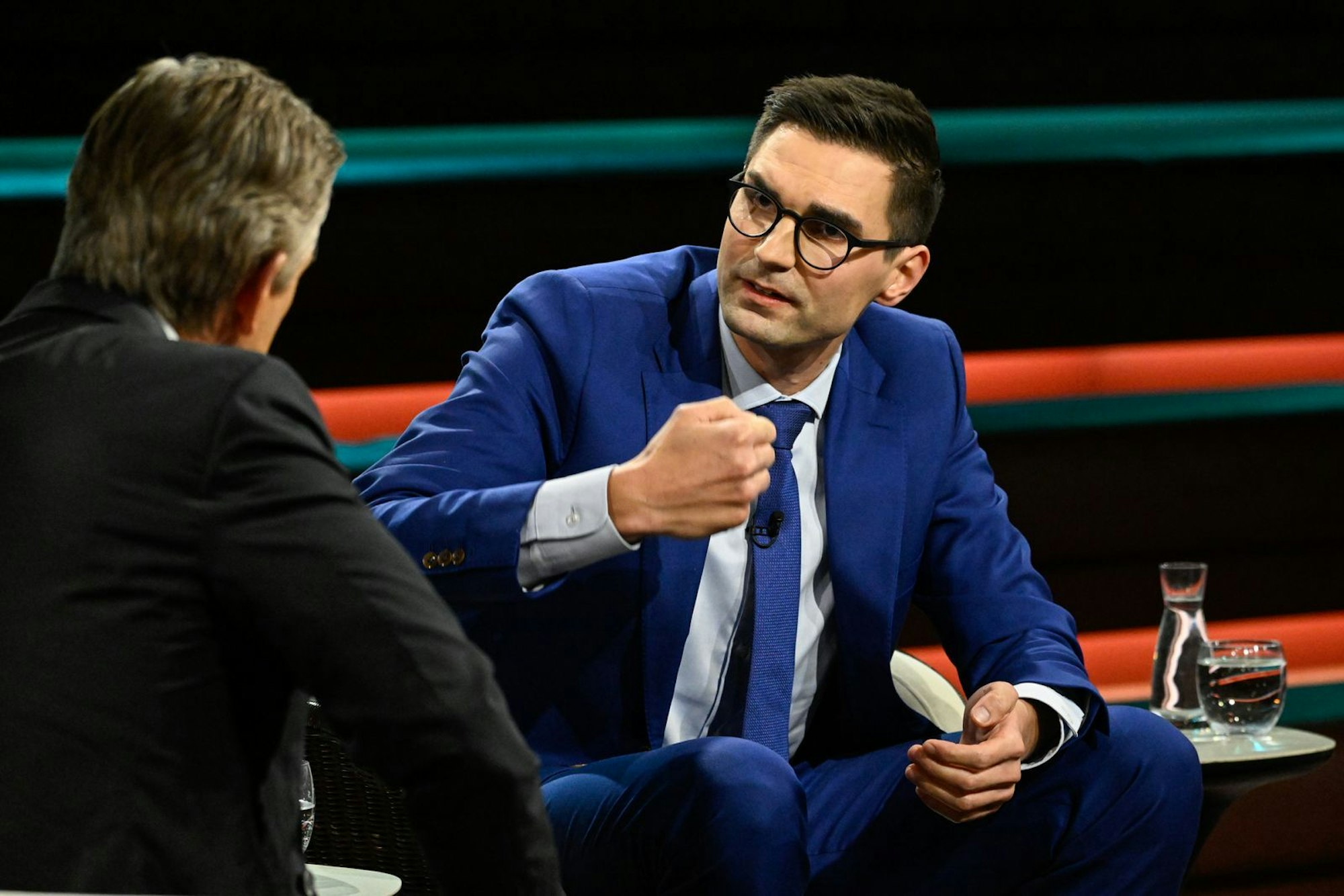 CDU-Politiker Sepp Müller erklärte warum er beim Rentenpaket mit „Ja“ stimmen werde, obwohl er „eigentlich dagegen“ sei. (Bild: ZDF / Markus Hertrich)