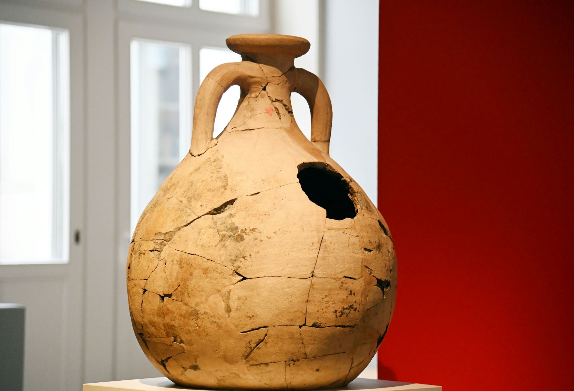 Diese römische Amphore wurde im antiken Köln nach ihrer Verwendung für den Öltransport recycelt - für einen ganz und gar anderen Zweck.