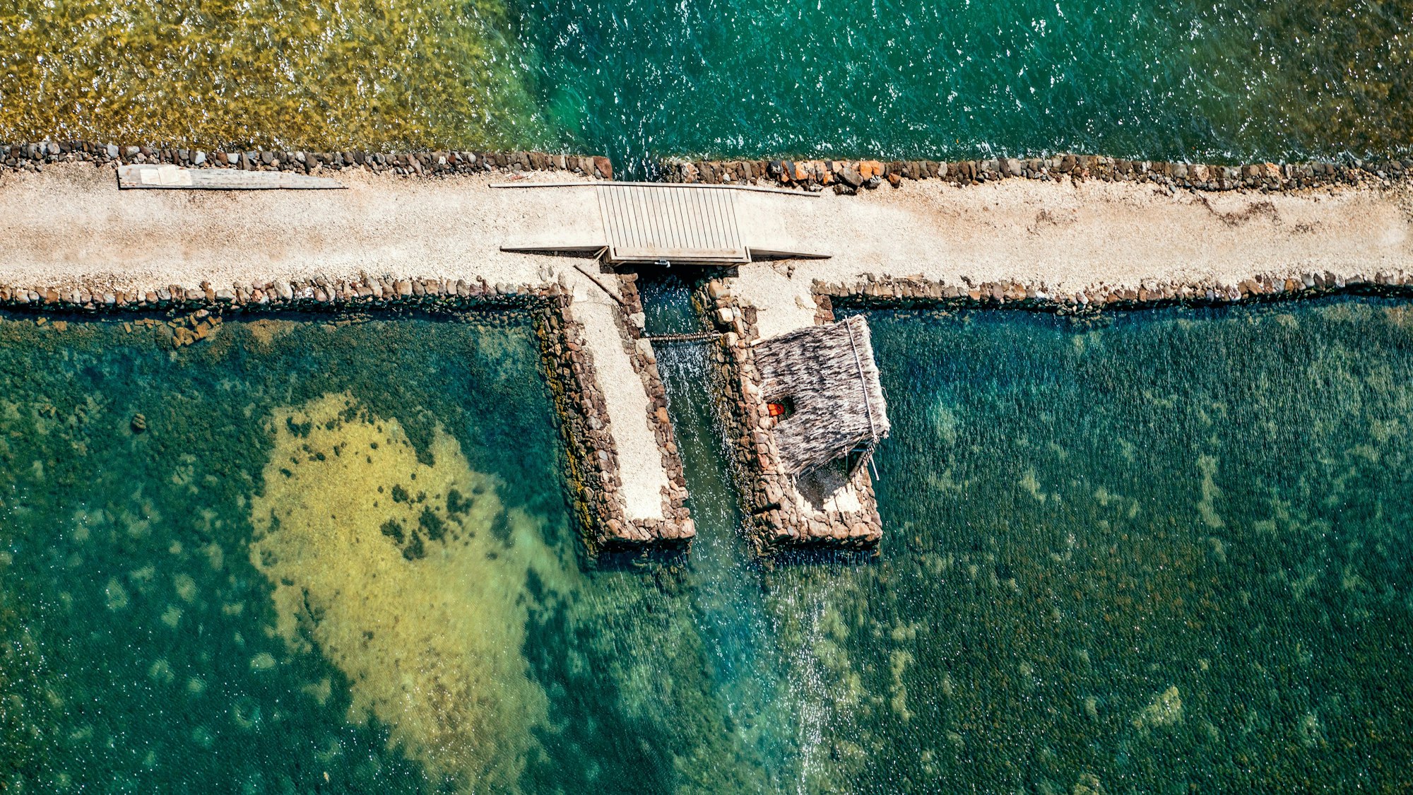 Entlang der Küsten und Binnengewässer Hawaiis erstrecken sich die Loko i‘a, die traditionellen hawaiianischen Fischteiche