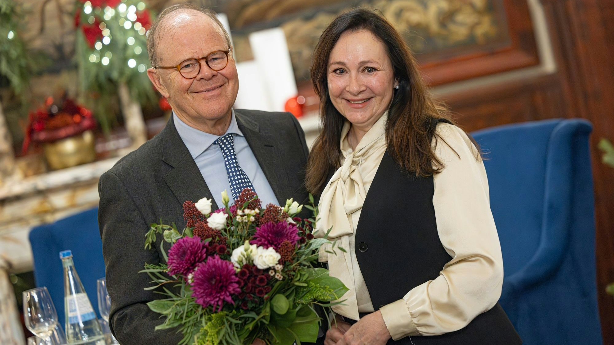 Claudia Hessel, neue Vorsitzende des Kölner Presseclub mit Peter Pauls Ehrenvorsitzender des Kölner Presseclubs.