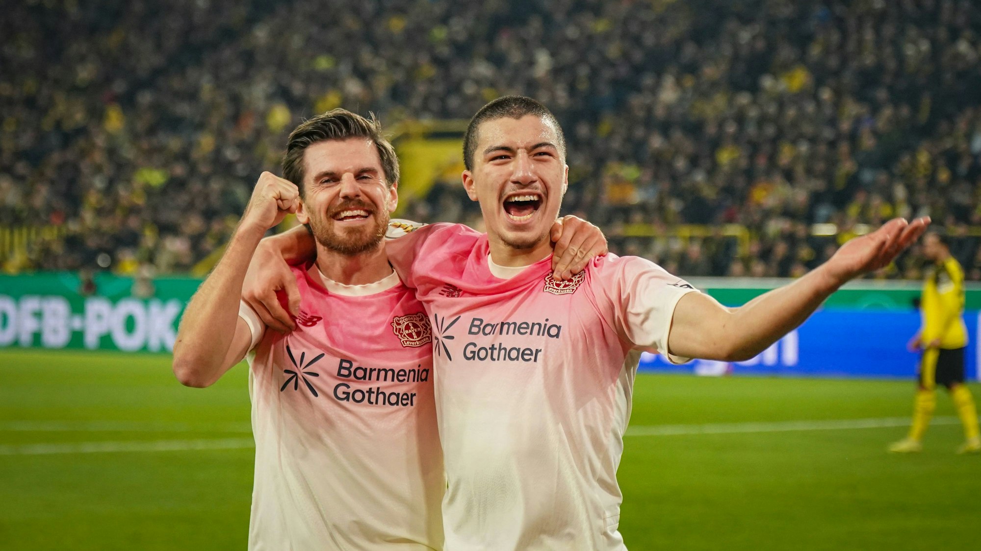 Deutschland: Fussball DFB-Pokal 2025/26, Achtelfinale - Borussia Dortmund vs Bayer 04 Leverkusen - Signal-Iduna-Park Dortmund: Tor und Torjubel zum 0:1 durch Ibrahim Maza Bayer Leverkusen, 30 Freude, Emotionen, Jubel Dortmund Nordrhein-Westfalen Deutschland *** Germany Soccer DFB Cup 2025 26, Round of 16 Borussia Dortmund vs Bayer 04 Leverkusen Signal Iduna Park Dortmund Goal and goal celebration to 0 1 by Ibrahim Maza Bayer Leverkusen, 30 Joy, emotions, jubilation Dortmund North Rhine-Westphalia Germany Copyright: xJOERANxSTEINSIEKx