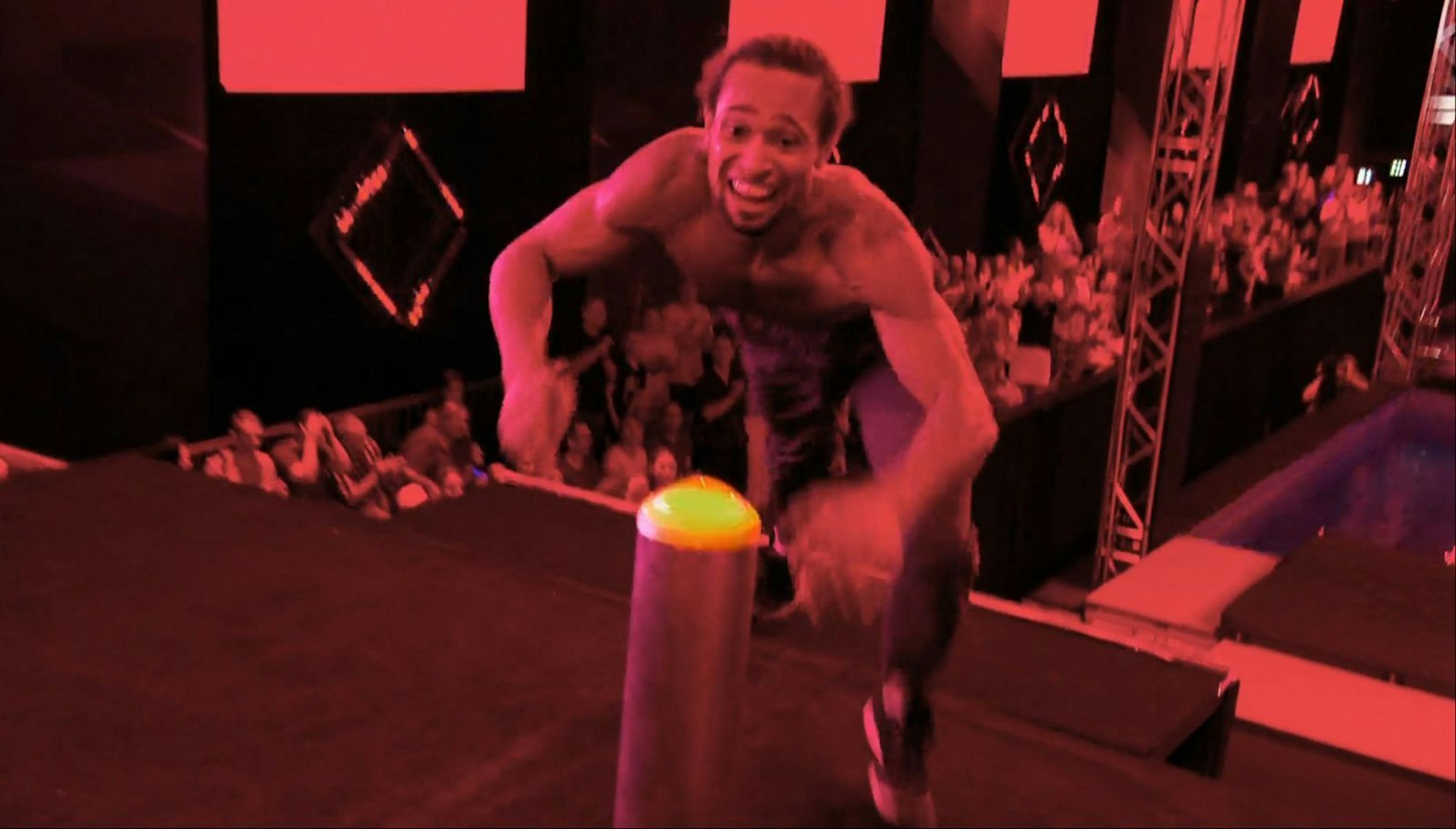 Drama pur: Giovanni Ertl erreichte zwar den Buzzer - aber leider um wenige Millisekunden zu spät. (Bild: RTL)