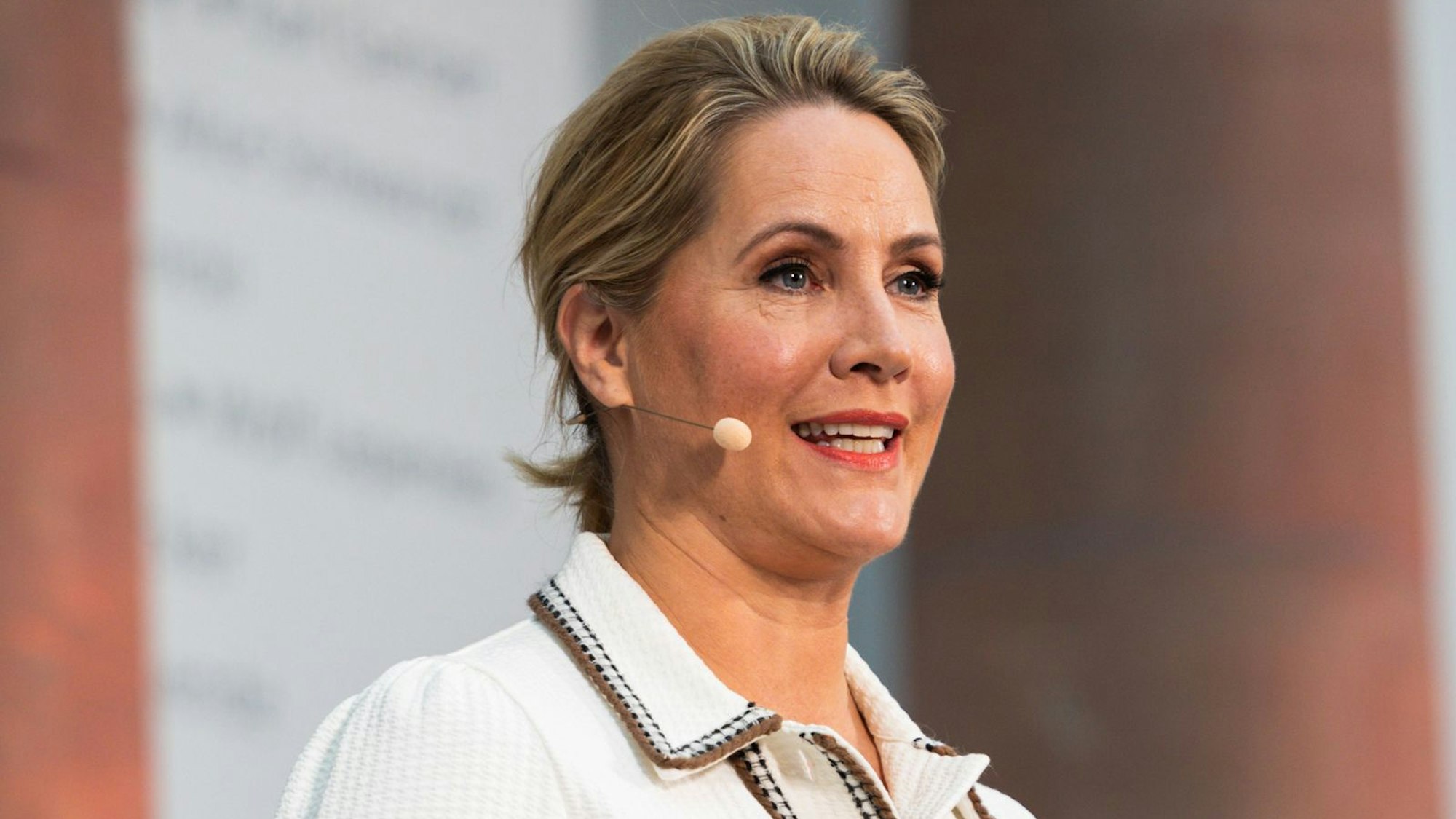 Als „3 nach 9“-Moderatorin eckte Judith Rakers einst mit ihrer Kleiderwahl an. (Bild: 2025 Getty Images/Mathis Wienand)