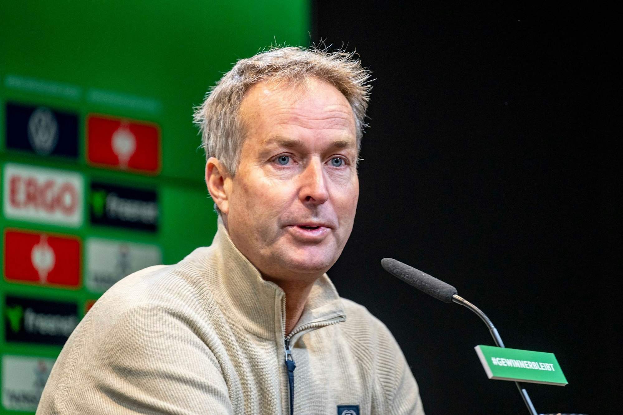 Kasper Hjulmand ist unbeeindruckt vom Wagner-Aus bei Augsburg.