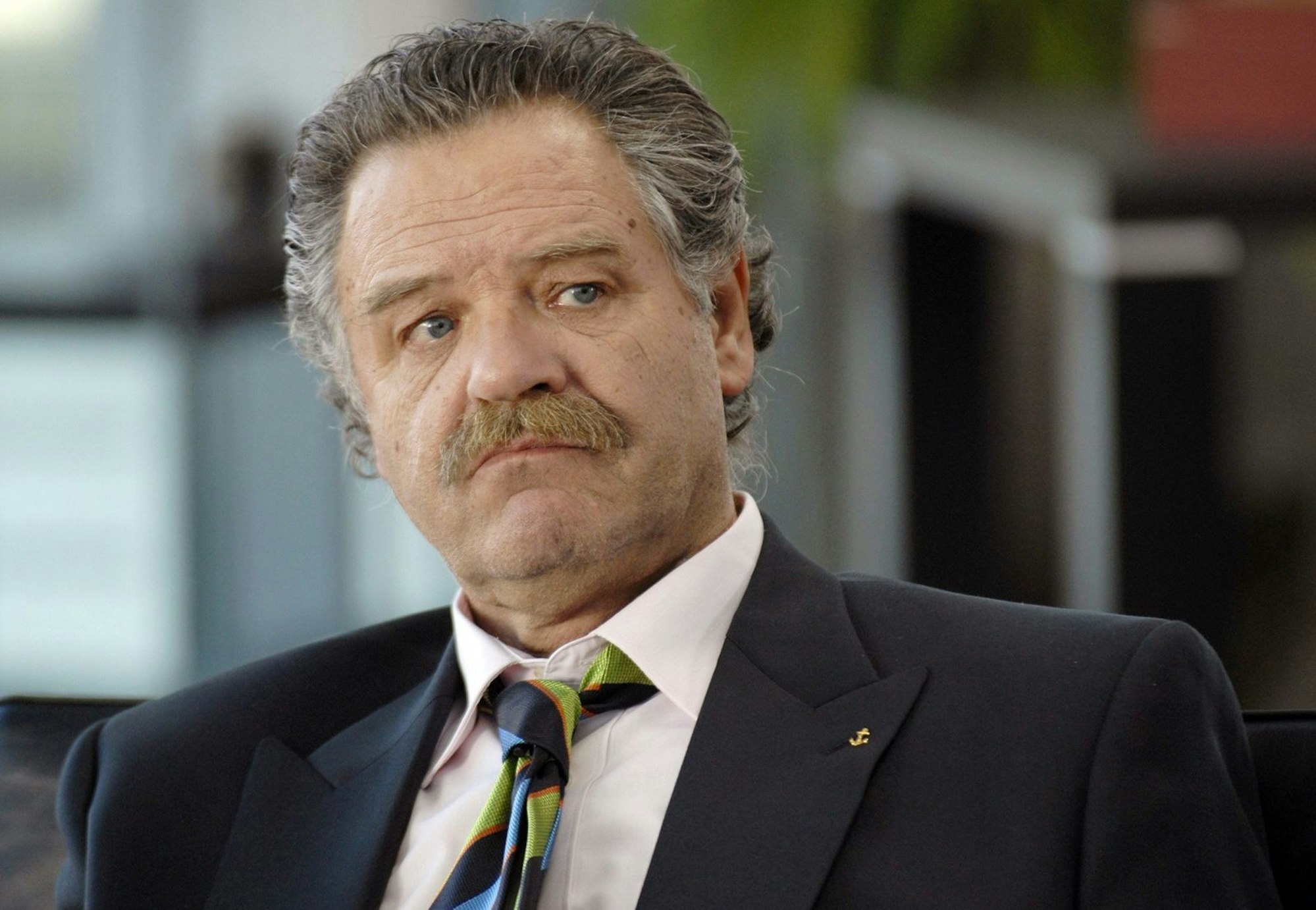 Nach seinem Ausstieg bei „Freunde fürs Leben“ blieb Gunter Berger ein beliebtes TV-Gesicht, er starb 2011 nach einer kurzen, schweren Erkrankung. Er wurde 71 Jahre alt. (Bild: ARD Degeto / Marion von der Mehden)