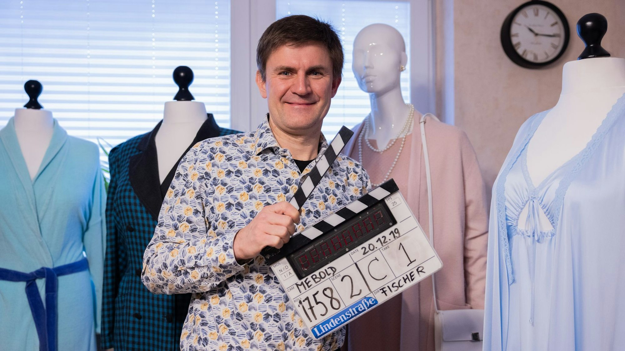 Er hat rund 150 Requisiten der früheren Kultserie gesammelt.