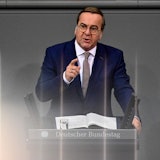 Bundesverteidigungsminister Boris Pistorius spricht am Freitag (5. Dezember) im Bundestag.