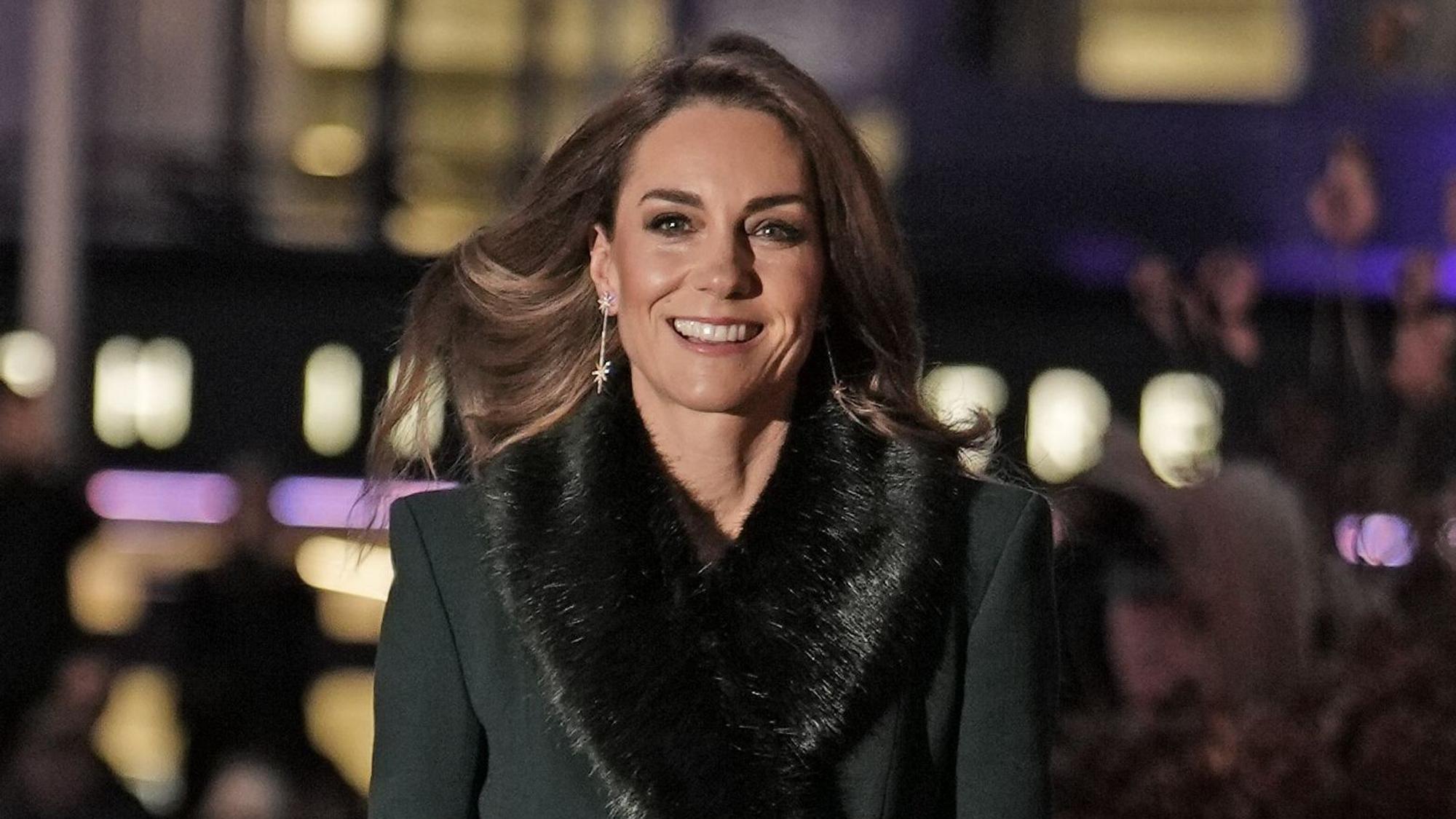 Prinzessin Kate bei ihrer Ankunft zum Weihnachtsgottesdienst „Together At Christmas“ in der Westminster Abbey.