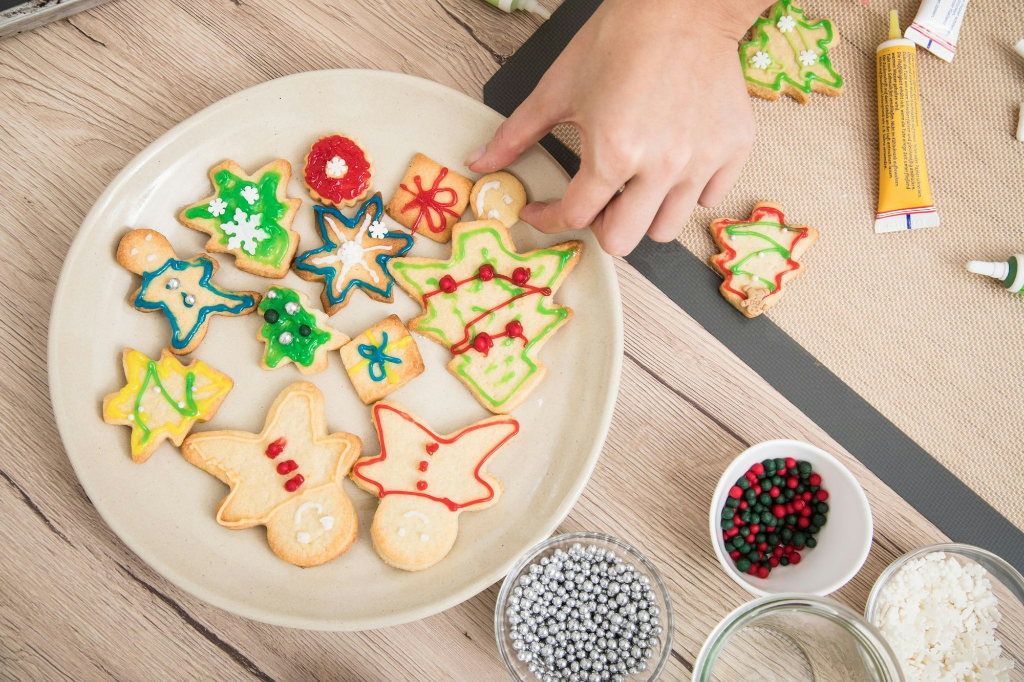 Lieber hellgelb statt dunkelbraun: In Lebensmitteln entsteht Acrylamid als Nebenprodukt bei der Bräunungsreaktion.