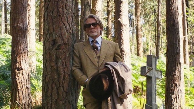 Aller guten Dinge sind drei - zumindest im Fall von Benoit Blanc. Am 12. Dezember schlüpft Daniel Craig erneut in die Rolle des cleveren Ermittlers. (Bild: Netflix)