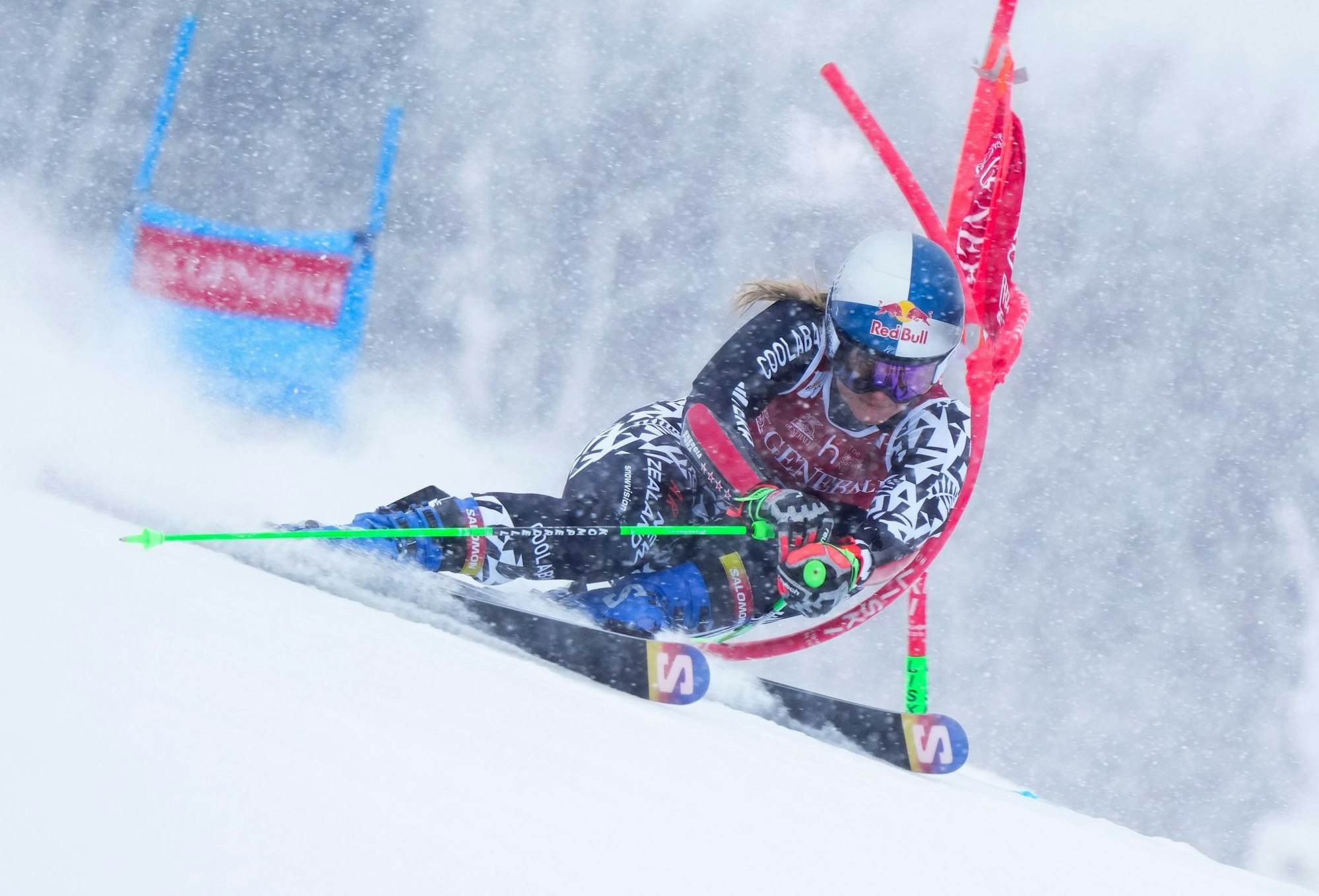 Alice Robinson gewinnt den Riesenslalom von Mont-Tremblant.