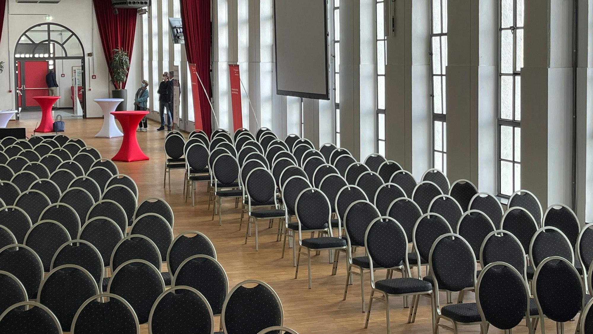 Der Saal im Rheinforum Wesseling.