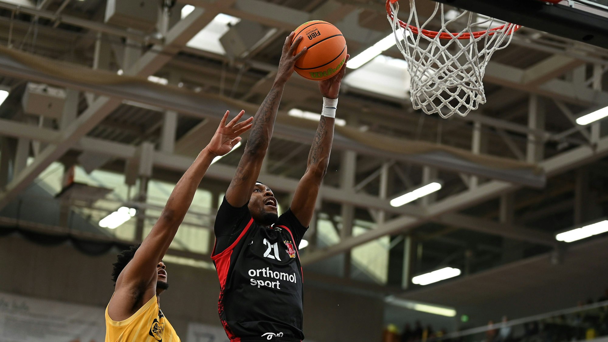 John Williams Jr. Bayer Giants Leverkusen, 21 GER, Tigers Tuebingen vs. Bayer Giants Leverkusen, Basketball, Herren, Pro A, 2. Barmer Basketball Bundesliga, Saison 2025/2026, 12.10.2025 GER, Tigers Tuebingen vs. Bayer Giants Leverkusen, Basketball, Herren, Pro A, 2. Barmer Basketball Bundesliga, Saison 2025/2026, 12.10.2025 Tuebingen *** John Williams Jr Bayer Giants Leverkusen, 21 GER, Tigers Tuebingen vs Bayer Giants Leverkusen, Basketball, Men, Pro A, 2 Barmer Basketball Bundesliga, Season 2025 2026, 12 10 2025 GER, Tigers Tuebingen vs Bayer Giants Leverkusen, Basketball, Men, Pro A, 2 Barmer Basketball Bundesliga, Season 2025 2026, 12 10 2025 Tuebingen Copyright: xEibner-Pressefoto/NicolasxWoernx EP_NWN