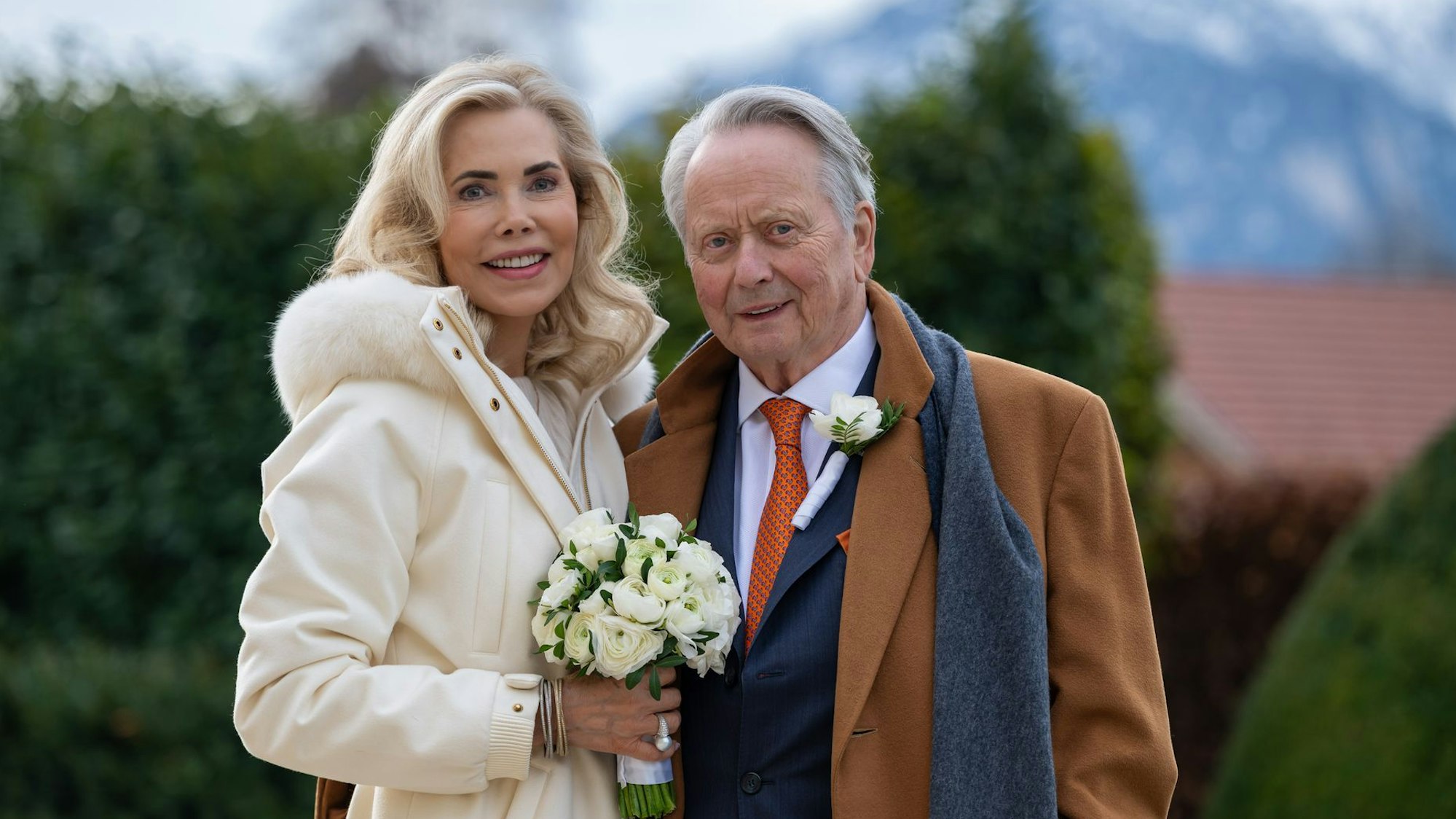 Gabriele zu Leiningen und Wolfgang Porsche haben geheiratet.