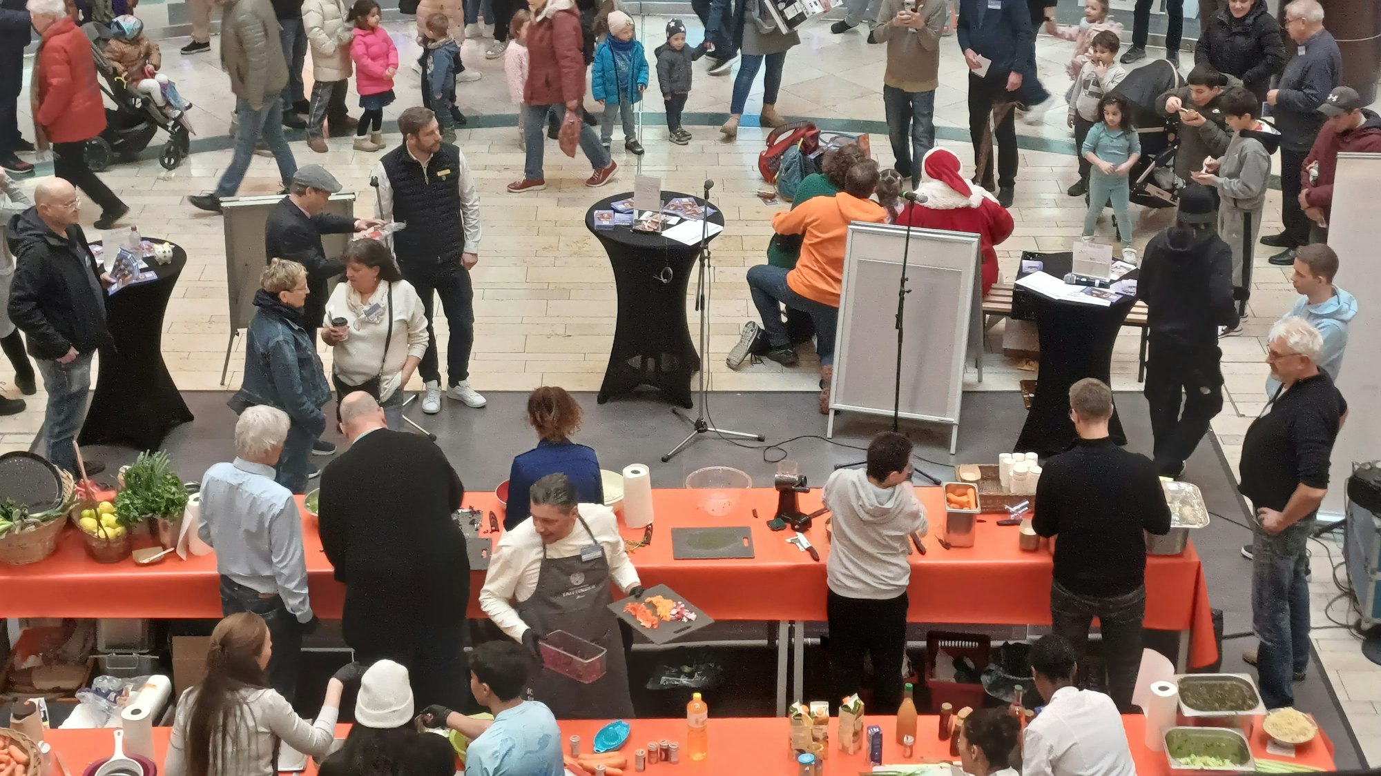 Adventskochen des Netzwerks gegen Kinderarmut am 6. Dezember 2025.