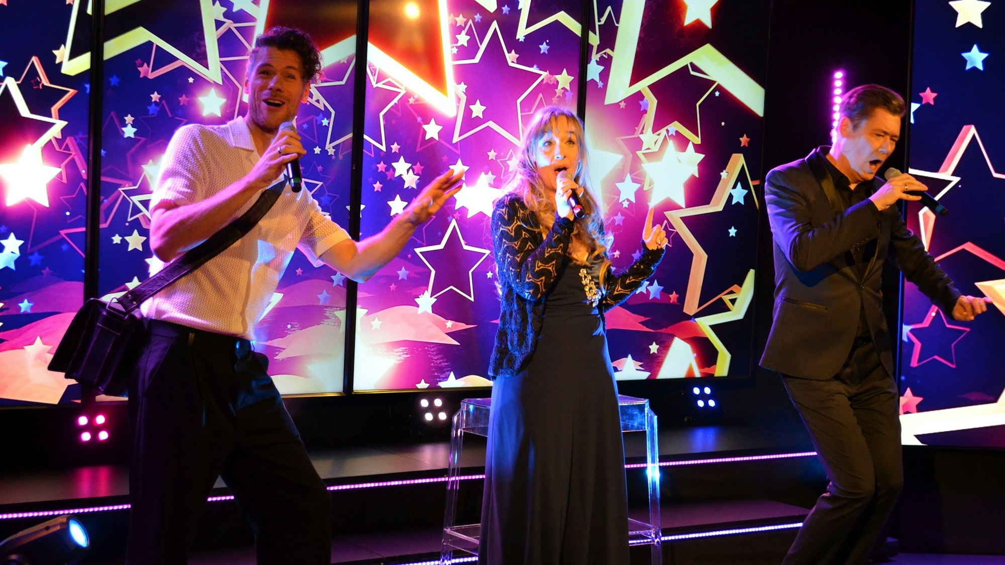 Tobias Brönner (links) ergänzt Natalie und Matthias Schwab