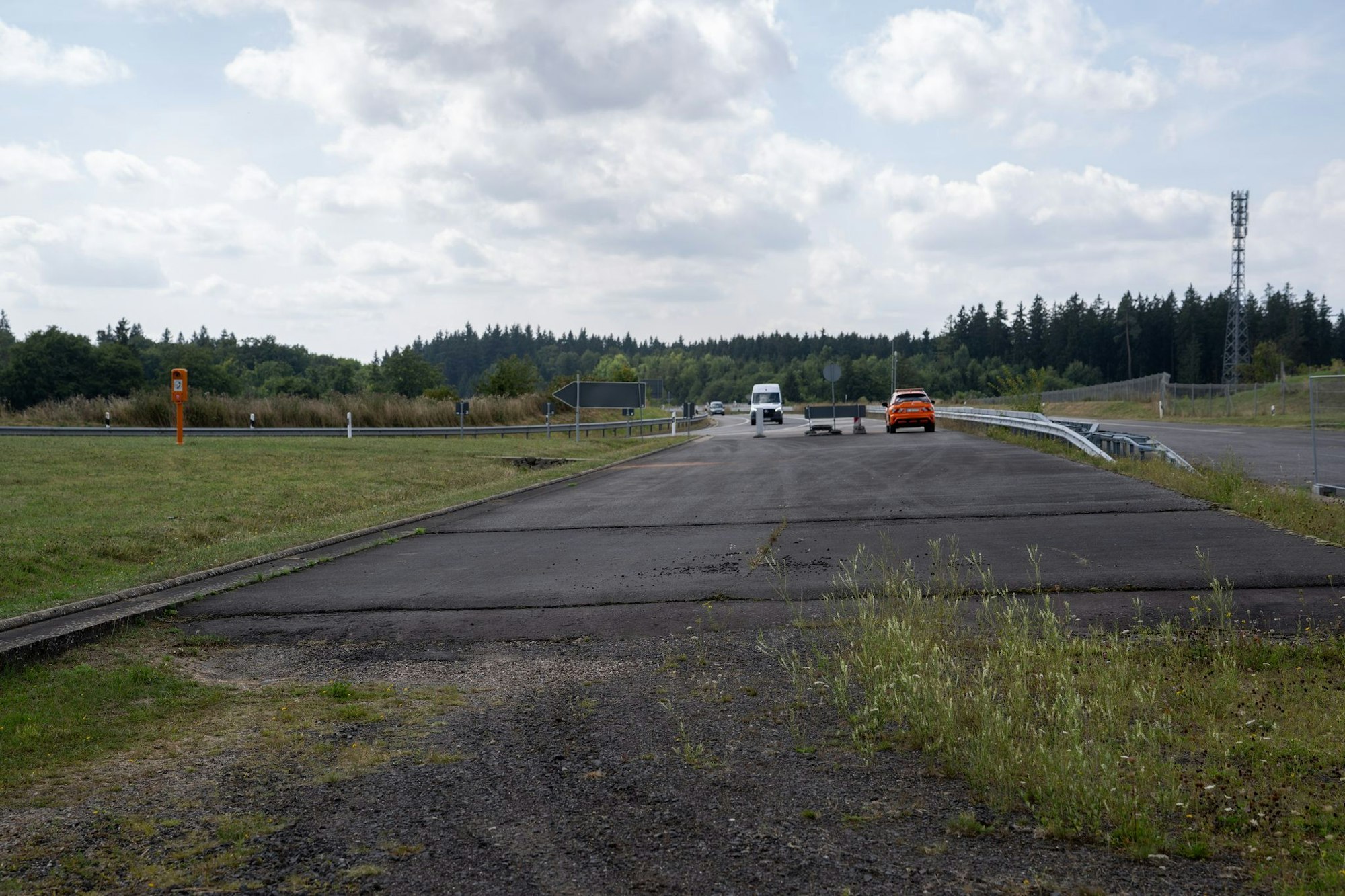 In der Eifel kann eine weiterer Autobahnabschnitt gebaut werden (Archivbild)