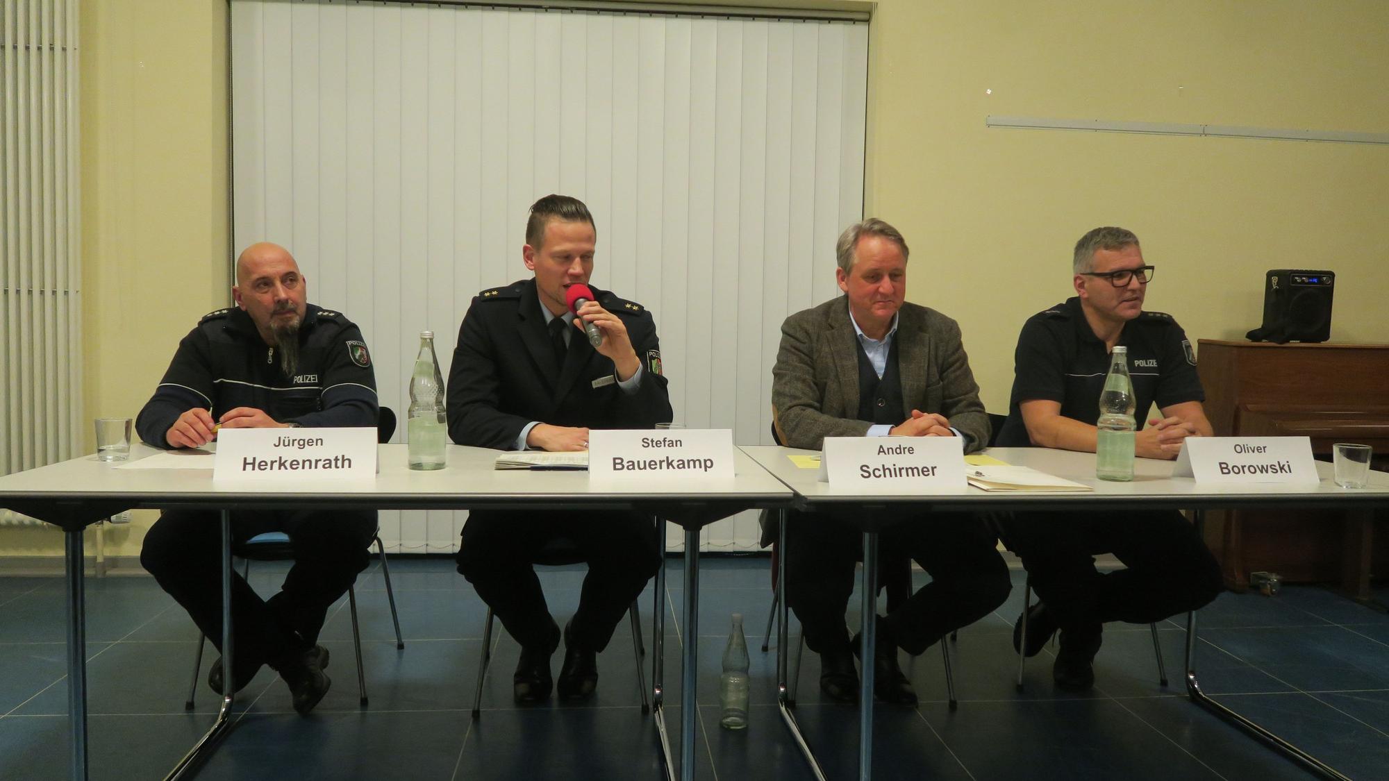 (v.l.) Jürgen Herkenrath, Stefan Bauerkamp, Andre Schirmer und Oliver Borowski
