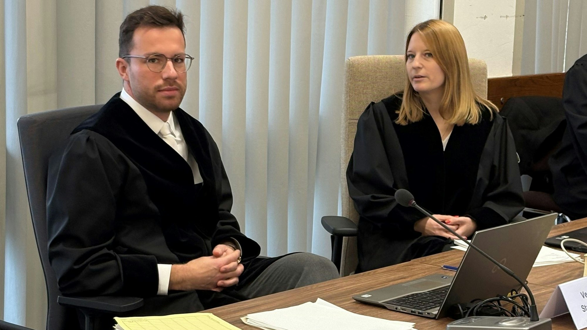 Staatsanwalt Tilman Reiner und seine Kollegin Heike Nöldgen verfassten die 315 Seiten starke Anklageschrift gegen Sermet A.