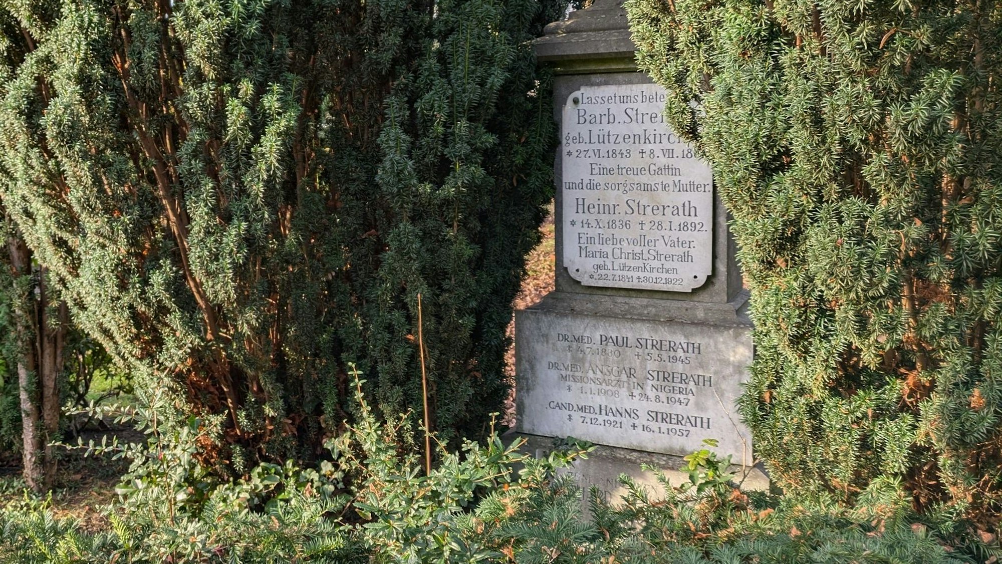 Das Grab von Paul Streraths und weiterer Familienangehöriger