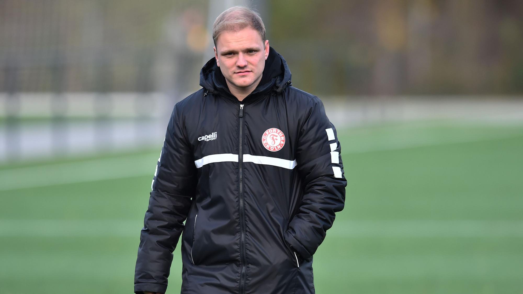 Fußball A-Junioren Bundesliga West 8. Spieltag: Rot-Weiss Essen - SC Fortuna Köln am 28.11.2021 auf der BSA Seumannstrasse in Essen
Timo Westendorf ( Trainer SC Fortuna Köln U19 )
Foto: Thorsten Tillmann / FUNKE Foto Services