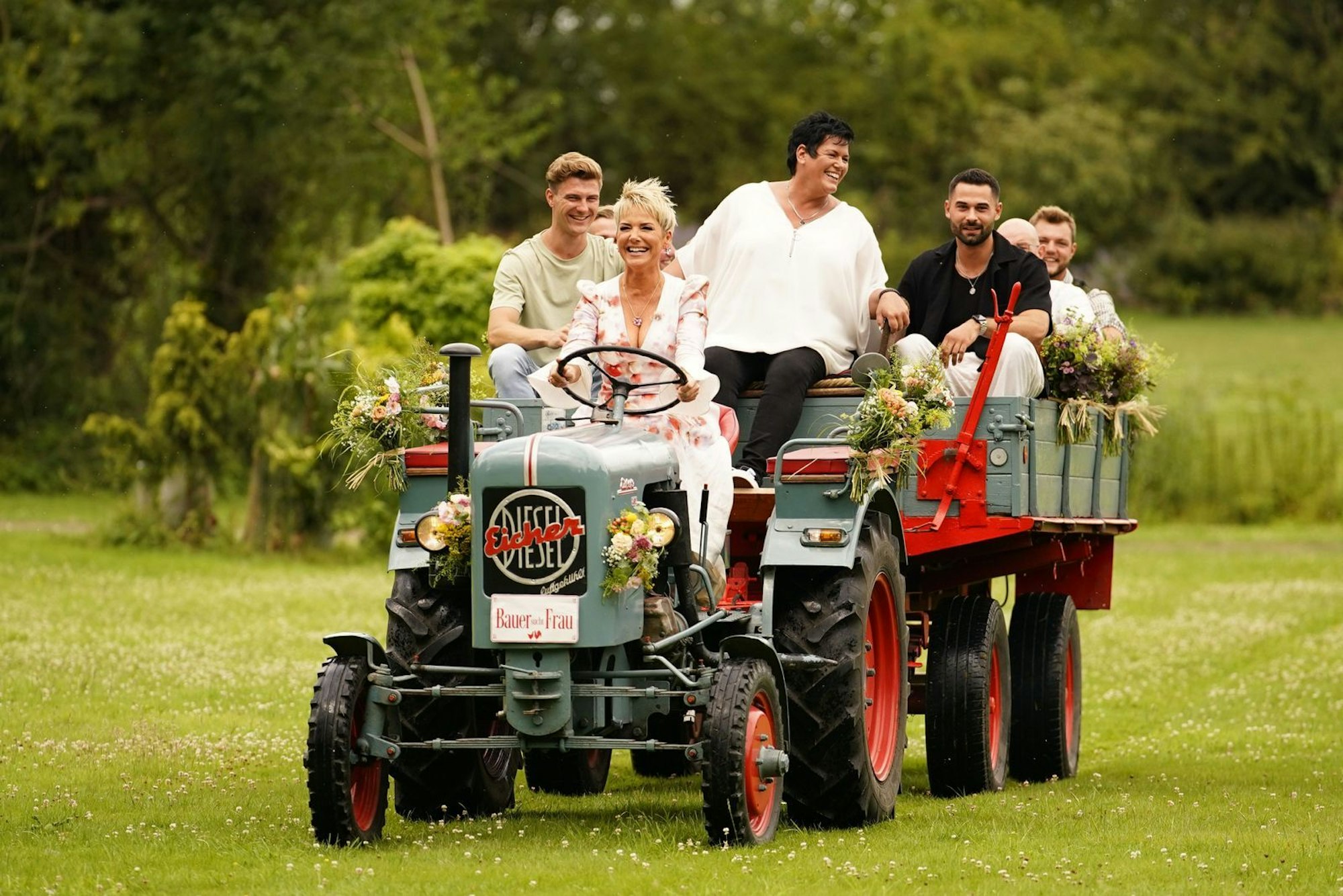 Beim Scheunenfest mit Inka Bause konnte der Geflügehlhalter nicht dabei sein. (Bild: RTL / Stefan Gregorowius )