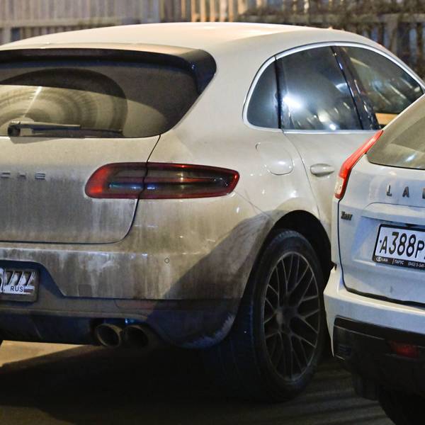 Wie der deutsche Autobauer inzwischen bestätigt hat, lassen sich viele Porsche-Fahrzeuge in Russland nicht mehr starten.