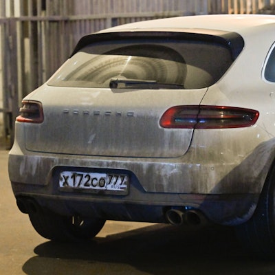 Wie der deutsche Autobauer inzwischen bestätigt hat, lassen sich viele Porsche-Fahrzeuge in Russland nicht mehr starten.