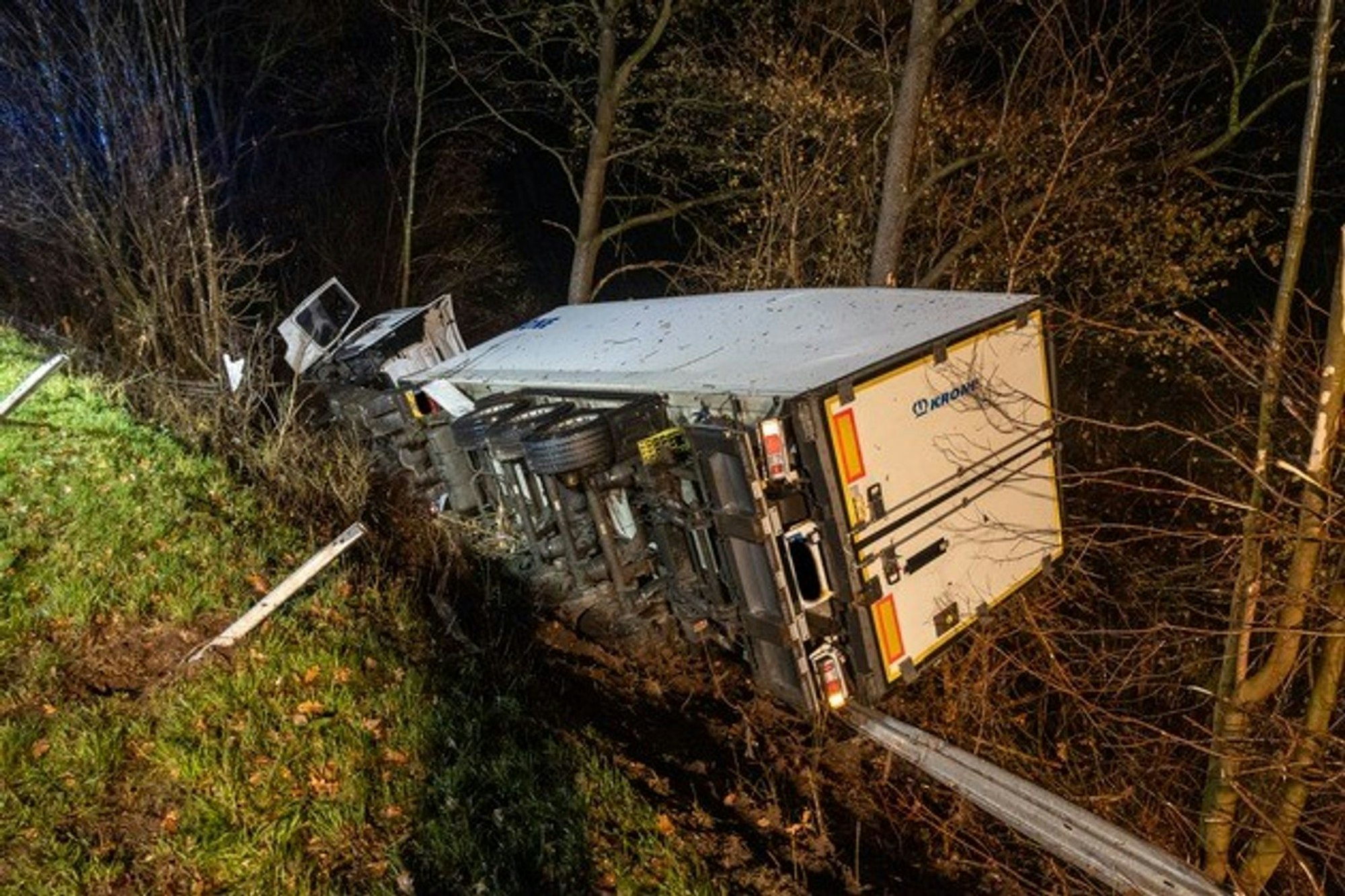 Wegen eines Verkehrsunfalls ist die A2 zwischen Porta Westfalica und dem Kreuz Bad Oeynhausen in Richtung Dortmund gesperrt.