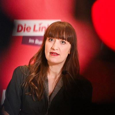 Heidi Reichinnek, Linken-Fraktionsvorsitzende im Bundestag, spricht nach der Abstimmung zum Rentenpaket bei einer Pressekonferenz. (Archivbild)