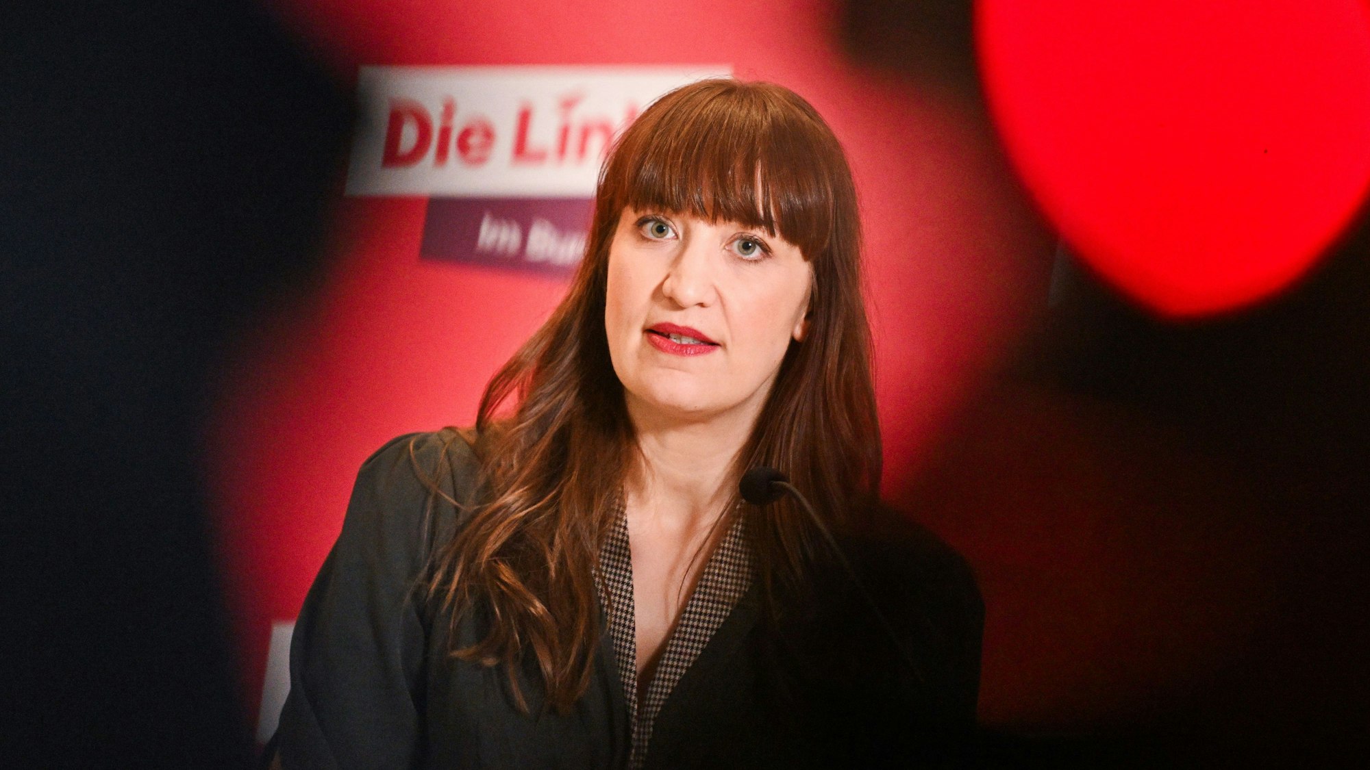 Heidi Reichinnek, Linken-Fraktionsvorsitzende im Bundestag, spricht nach der Abstimmung zum Rentenpaket bei einer Pressekonferenz. (Archivbild)