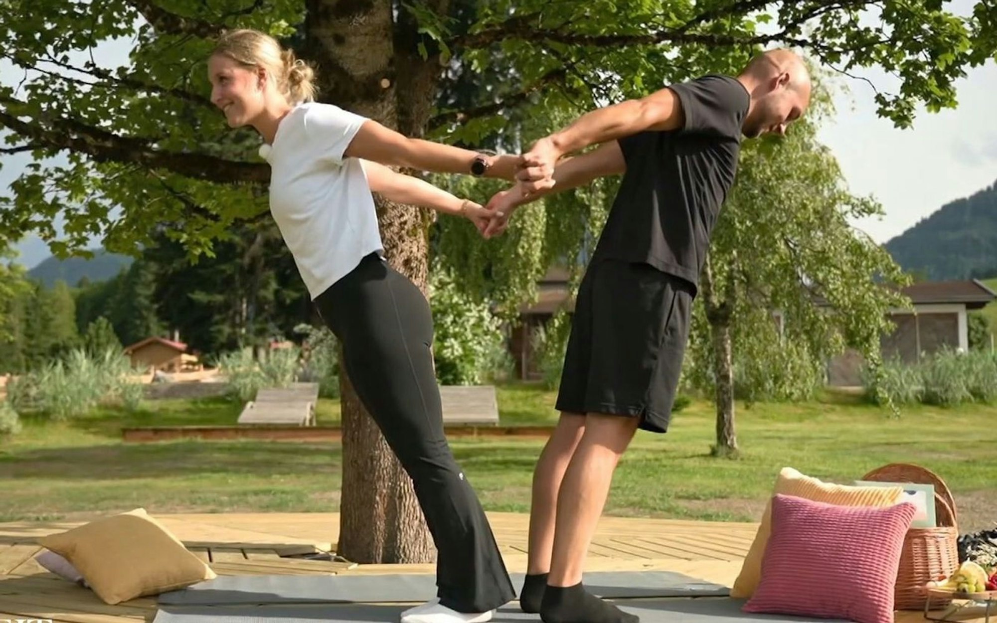 Lina und Daniel haben sich verliebt. (Bild: Sat.1)