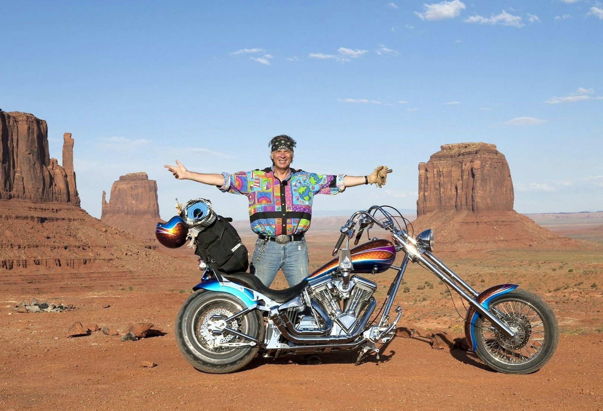 Für eine BR-Dokumentation (“Wolfgang Fierek on the road again) besuchte Wolfgang Fierek die Schauplätze legendärer Westernfilme. (Bild: BR / Florian Emberger)