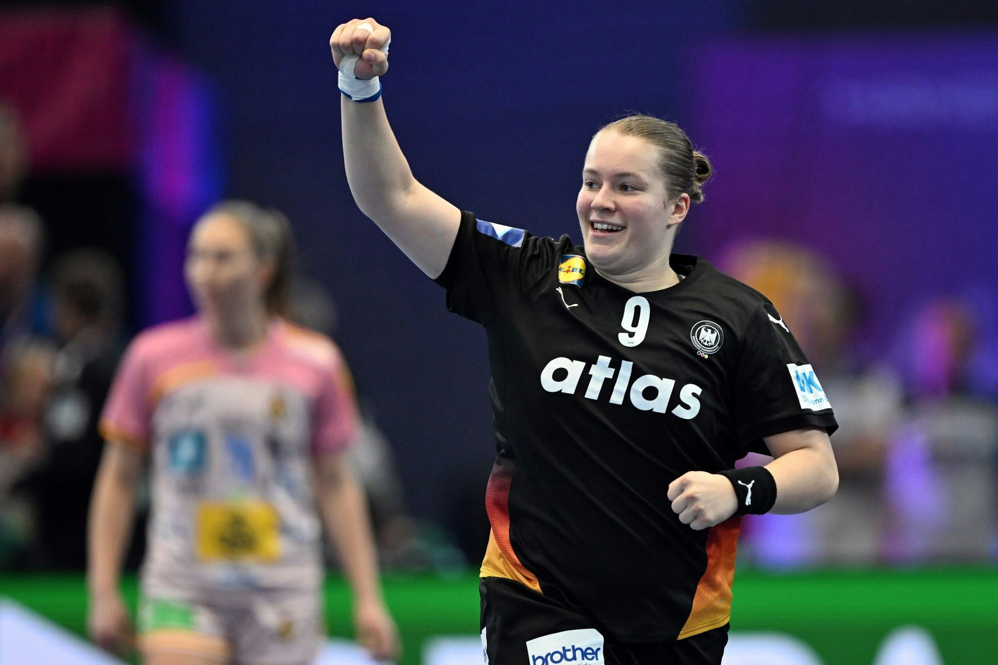 Lisa Antl ist im DHB-Team als Kreisläuferin gesetzt.