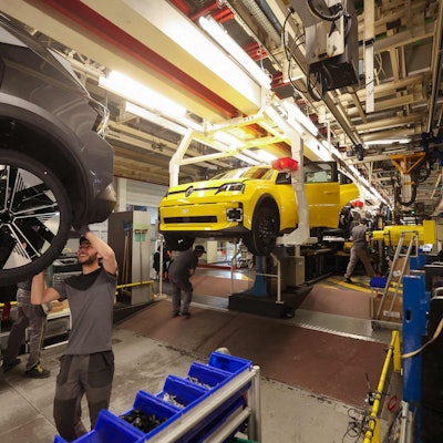 Im französischen Renault-Werk in Douai sollen bald auch die Modelle von Ford gebaut werden.