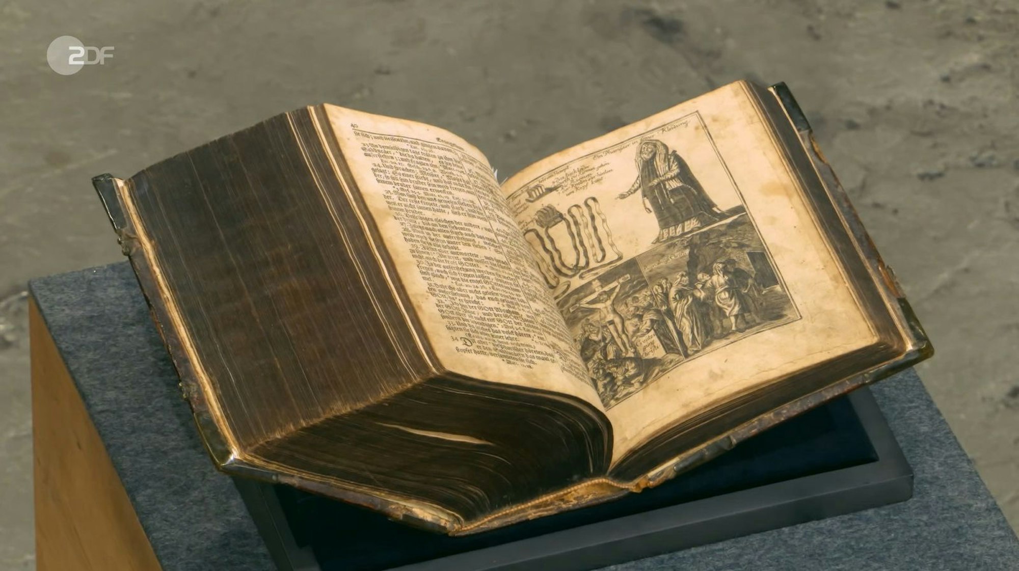 Geschmückt war das Werk mit zahlreichen Kupferstichen. (Bild: ZDF)