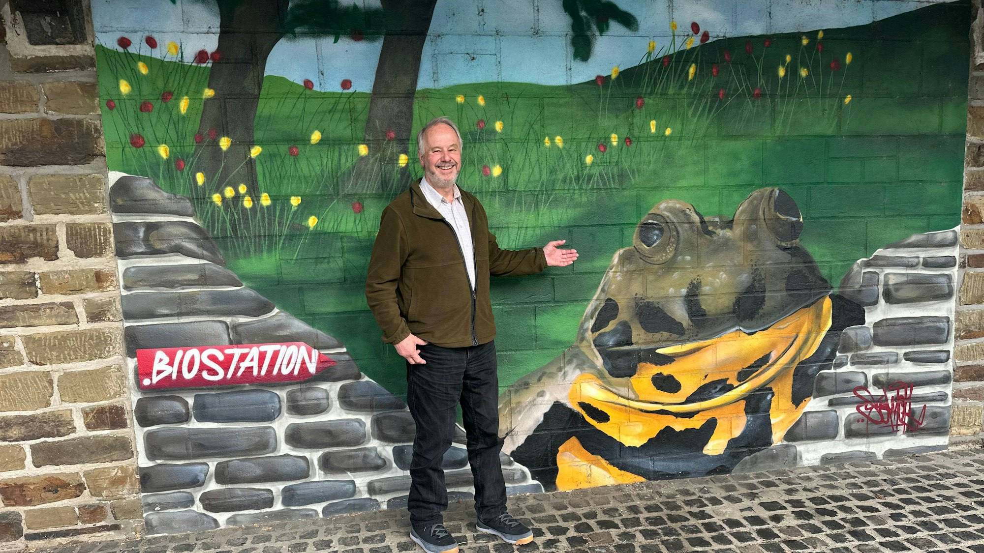 Dr. Dieter Steinwarz geht als Geschäftsführer der Biologischen Station des Rhein-Sieg-Kreises in Rente. Auch Gelbbauchunken wurden dort betreut.