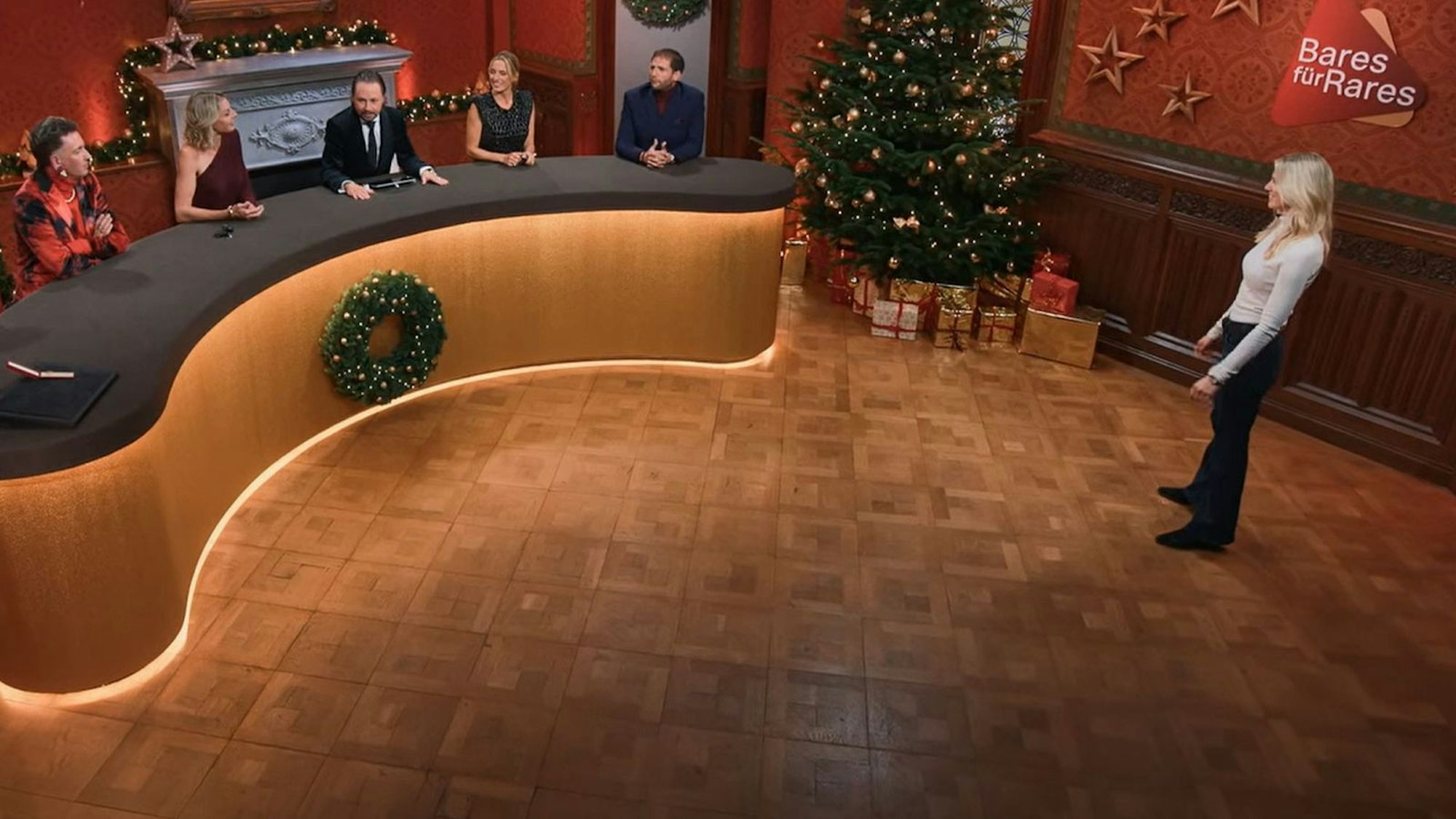 Mit den Händlerinnen und Händlern konnte sich Larissa Marolt auf keinen Verkaufspreis verständigen. (Bild: ZDF)