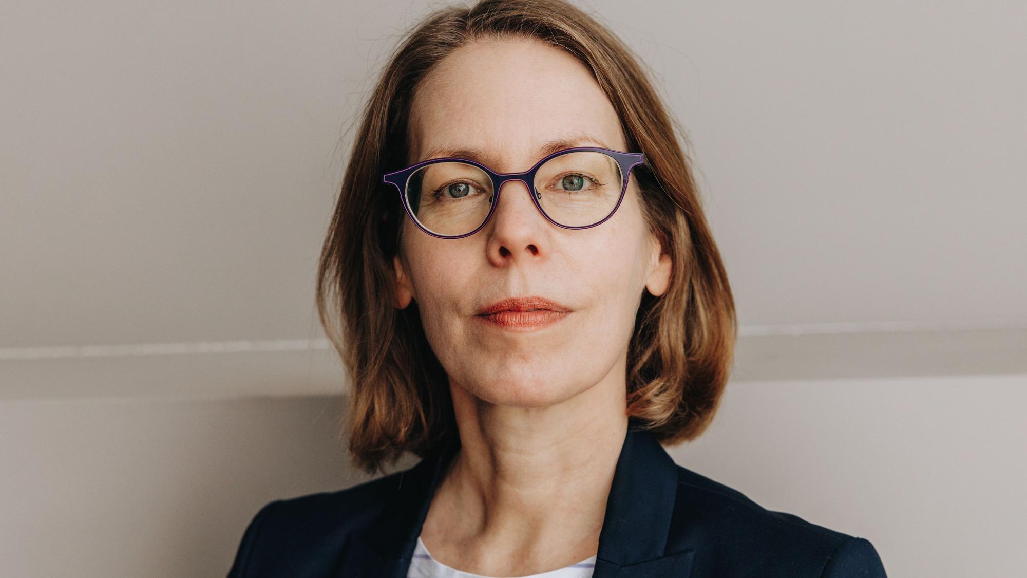 Die ehemalige Oberstaatsanwältin Anne Brorhilker hat jetzt ein Buch über ihre Cum-Ex-Ermittlungen geschrieben.