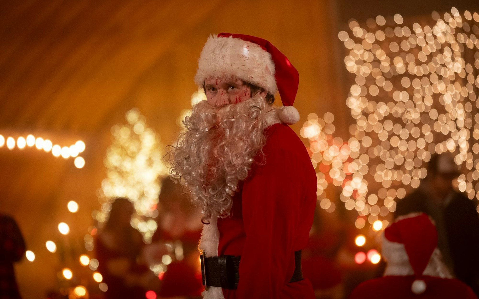 Billy (Rohan Campbell) ist eigentlich ein sehr umgänglicher Typ. Nur nicht in der Weihnachtszeit, wenn er als Santa verkleidet Jagd auf „unartige“ Menschen macht ... (Bild: Studiocanal/Cineverse/Heather Beckstead)