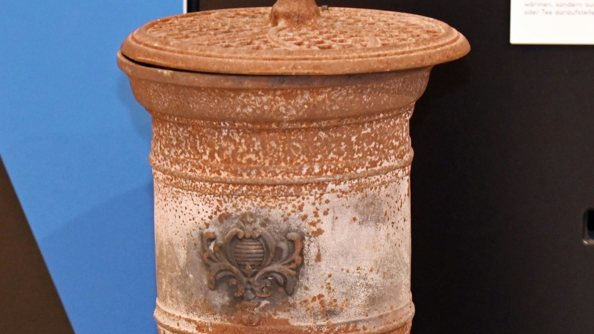 Kanonenofen (Ausschnitt) mit Wappen, Stadtmuseum Köln