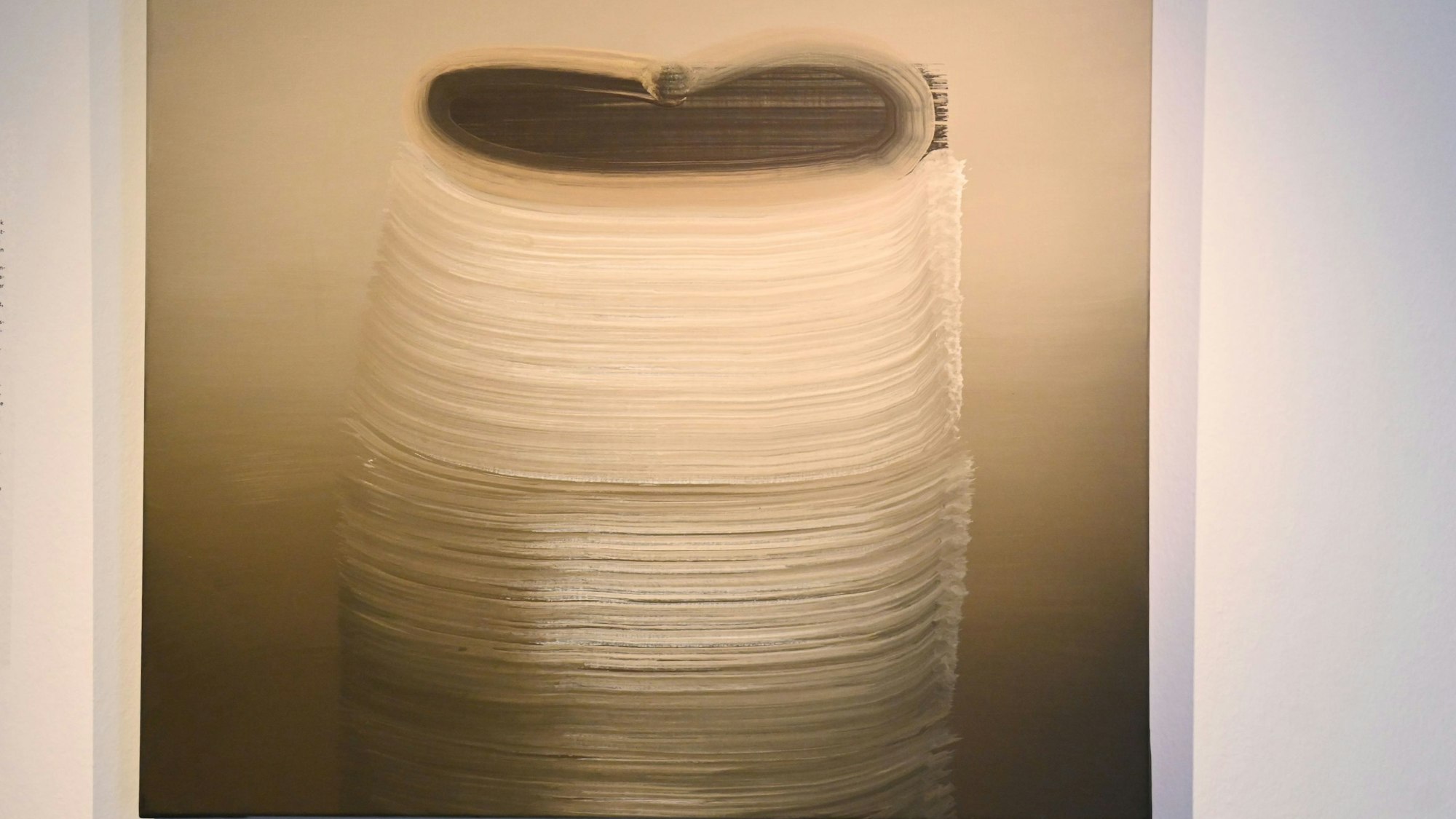 Mit nur fünf Pinselstrichen lässt die südkoreanische Künstlerin Song Hyun-Sook auf ihrem gleichnamigen Gemälde (Ausschnitt) einen Tonkrug entstehen.