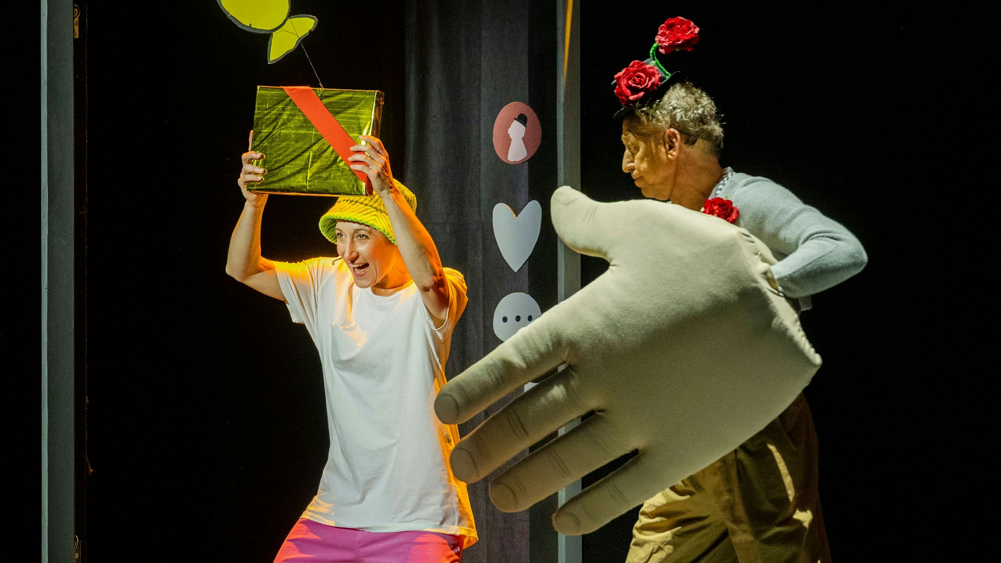 10.12.2025, Köln: Die Premiere der Stunksitzung im E-Werk.
Im Bild „Jeck Tok“
Foto: Michael Bause