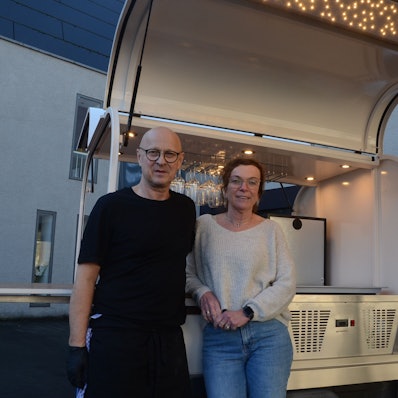 Vor wenigen Wochen habe Alexander und Petra Adscheid das Restaurant Hof Wissem in der gleichnamigen Burg eröffnet.