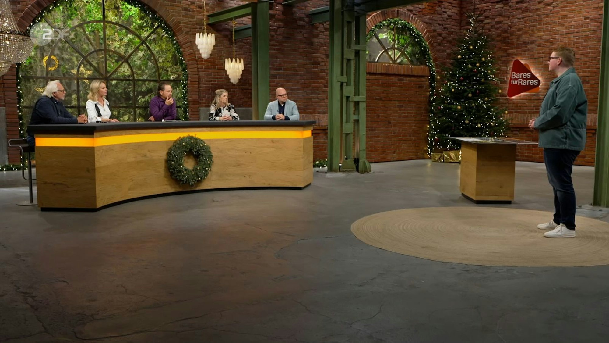 Auch Friedrich Häusser erkannte intuitiv, dass das Mitbringsel einen Sammlerwert hatte. (Bild: ZDF)