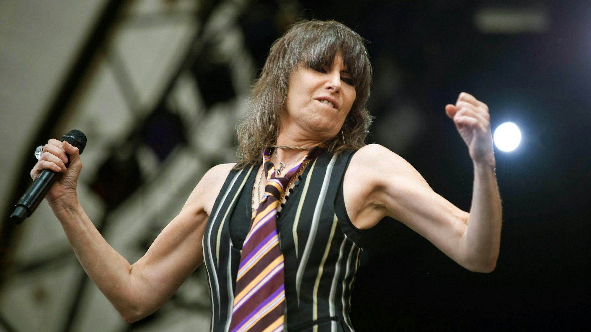 Chrissie Hynde bei einem Live-Auftritt.