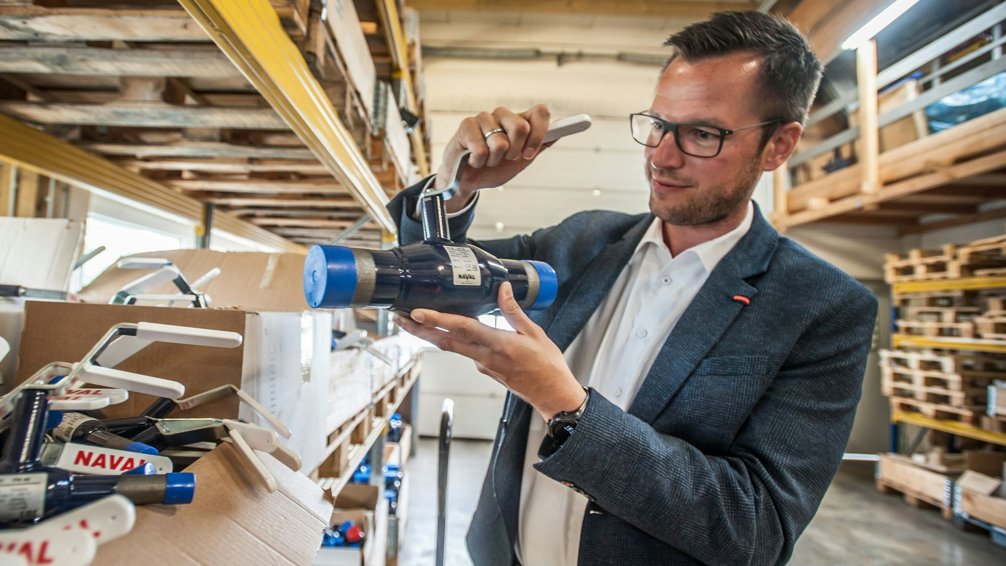 Tobias Bunse, Inhaber von Kähler-Armaturen in Burscheid Foto: Ralf Krieger