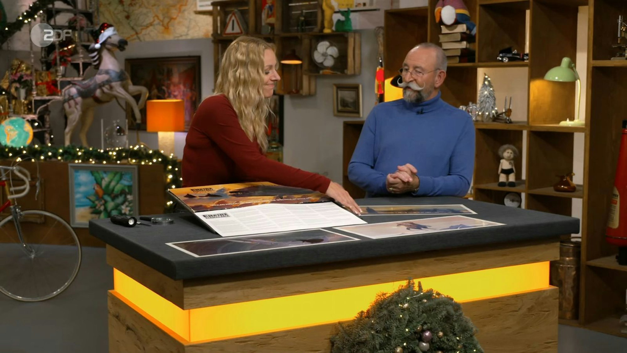 „Das ist ... Star Trek oder so?“, riet Horst Lichter. Annika Raßbach sprach jedem Fan aus der Seele: „Ach! Mein Herz!“ (Bild: ZDF)