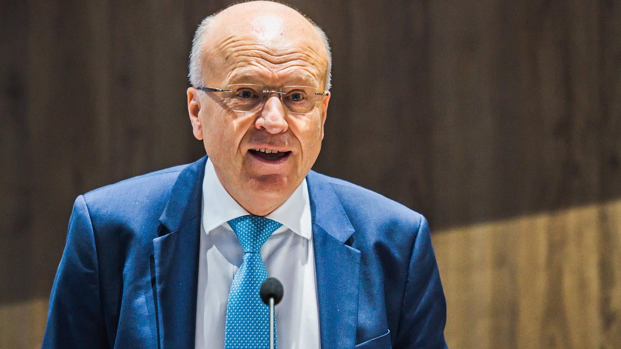 Koen Lenaerts, Präsident des Europäischen Gerichtshofs, spricht bei einer Pressekonferenz.
