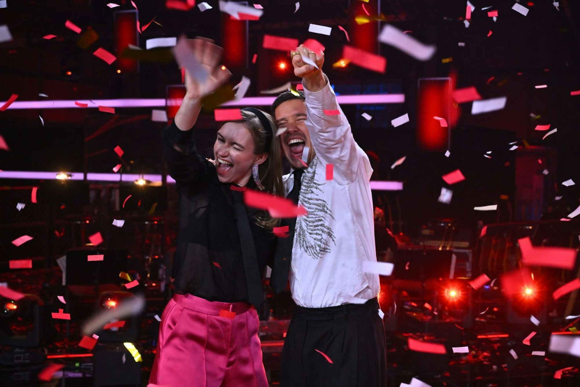 Anne gewinnt „The Voice of Germany 2025“ mit einem Song, den sie bereits mit 13 Jahren geschrieben hat. Damit hat Team Nico die Talentshow gewonnen. (Bild: Joyn / Claudius Pflug)